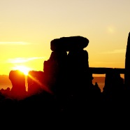 Sun rays hits Stone Henge June 21